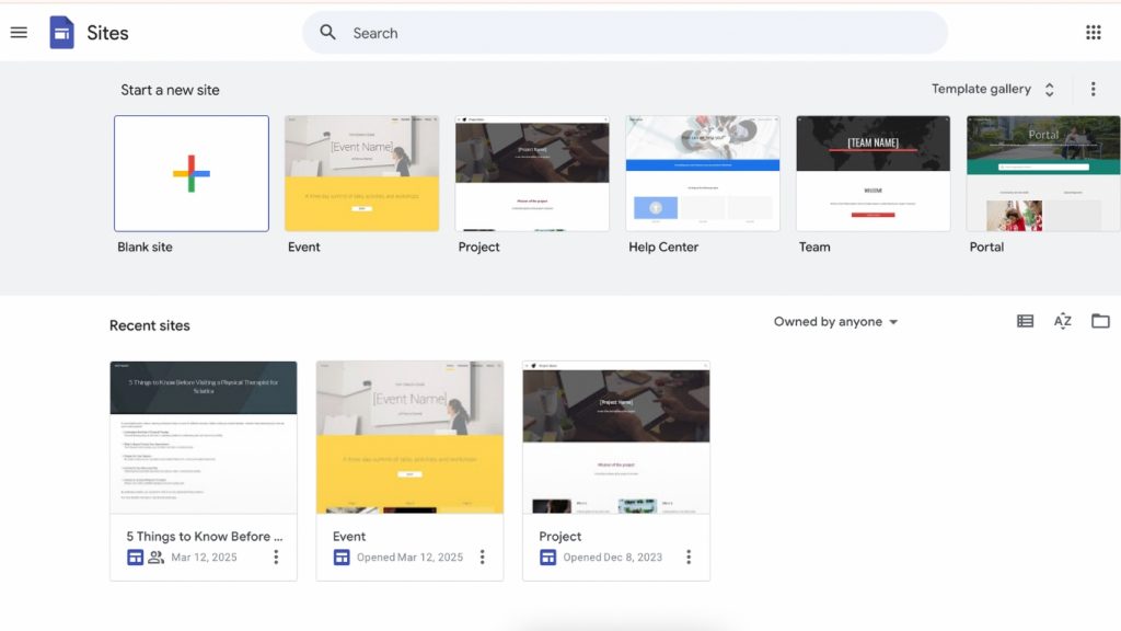Google Site hỗ trợ tạo website đơn giản và tích hợp Google Drive.