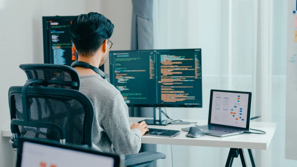 thuê freelancer viết app