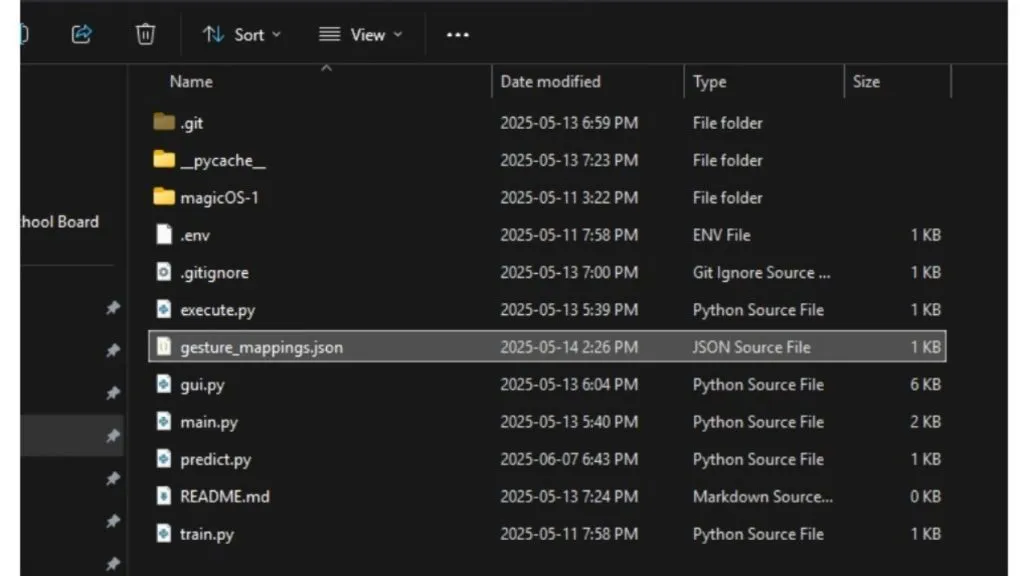 Tạo file gesture_mappings.json. trong thư mục gốc. 