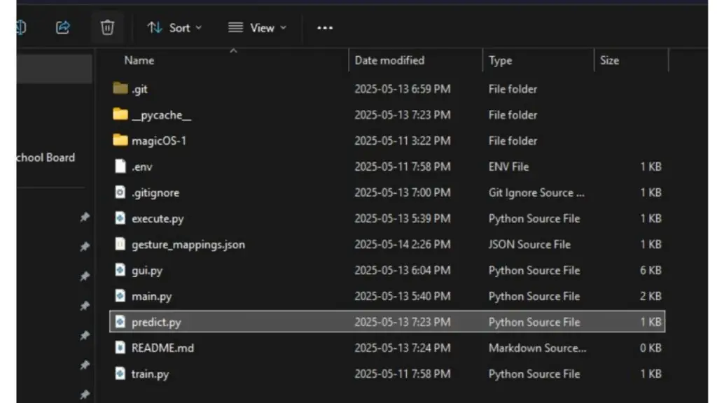 Tạo thêm một file mới đặt tên là predict.py. 